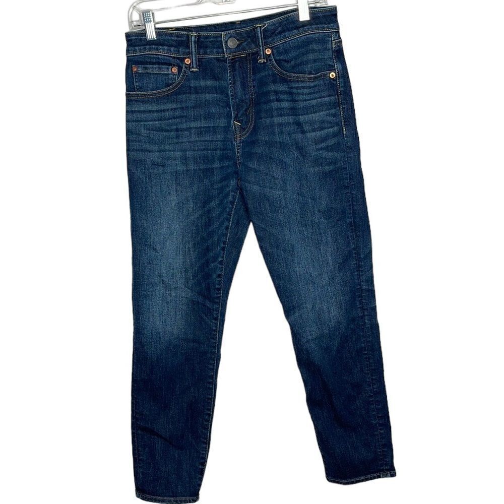 American Eagle Medium Dark Wash Athletic Fit Jeans. Size 29/30.